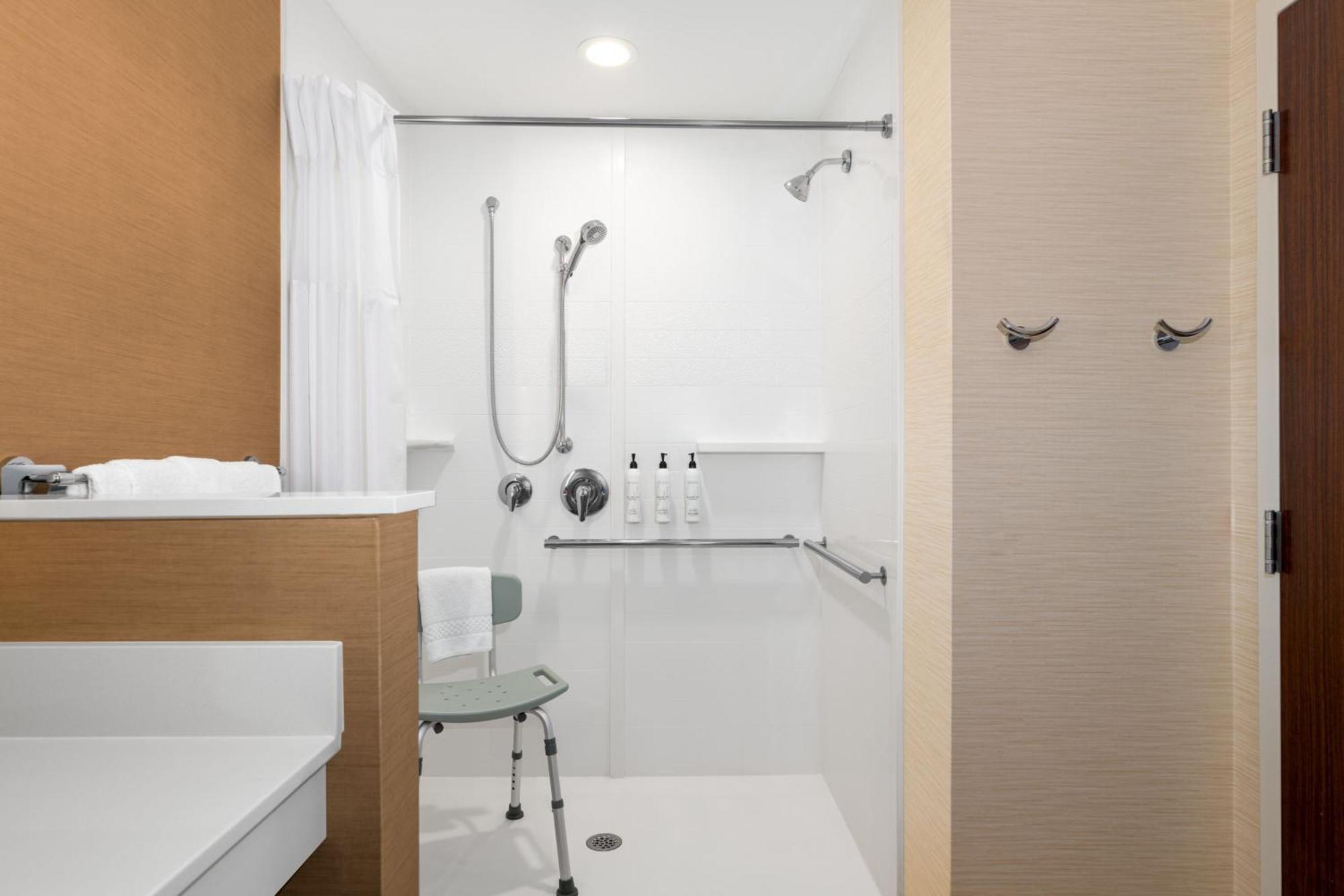 Fairfield Inn & Suites By Marriott Мартинсберг Экстерьер фото