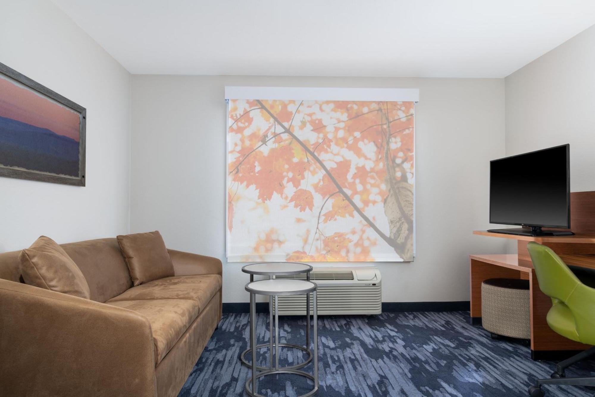 Fairfield Inn & Suites By Marriott Мартинсберг Экстерьер фото