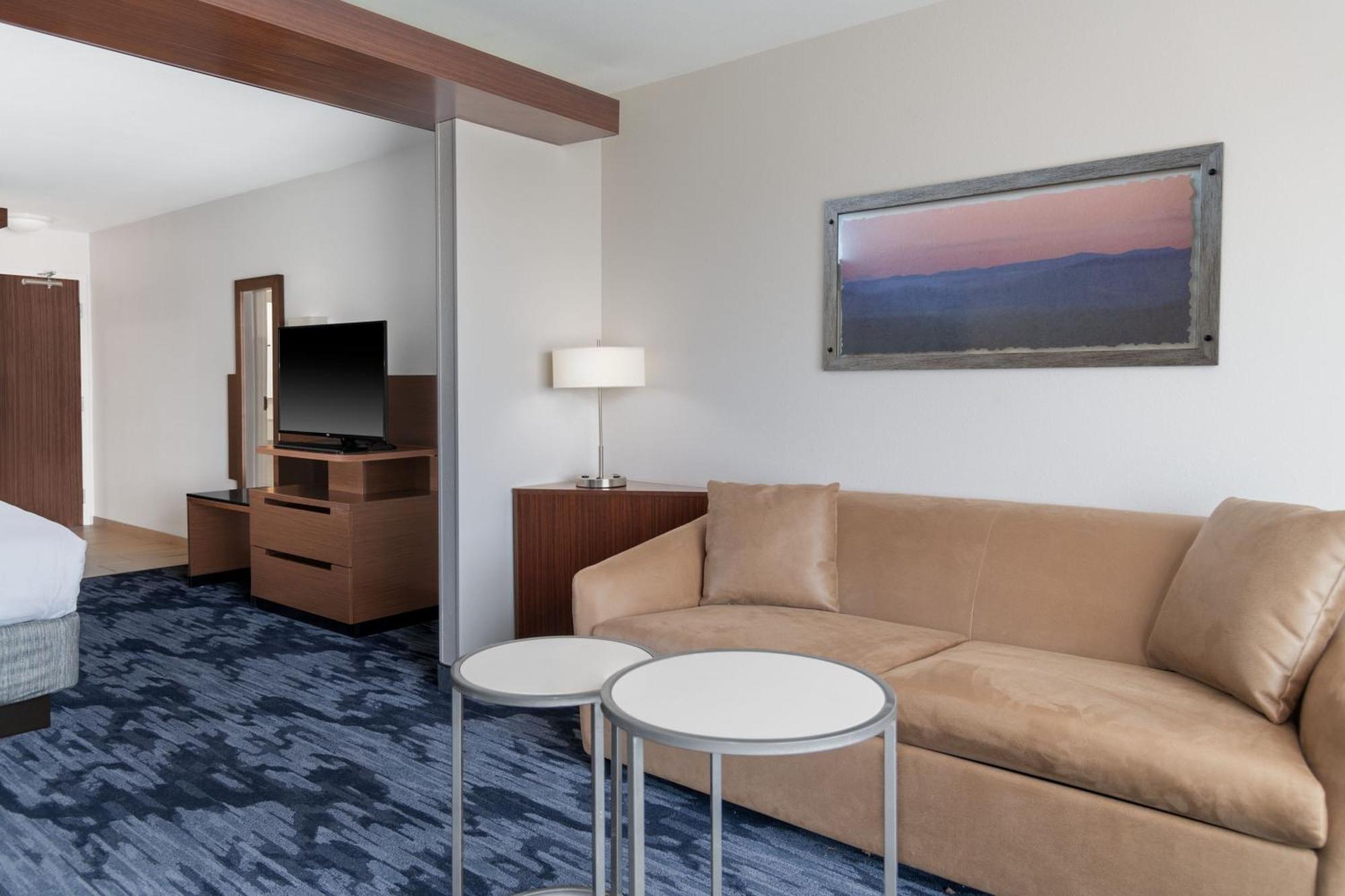 Fairfield Inn & Suites By Marriott Мартинсберг Экстерьер фото