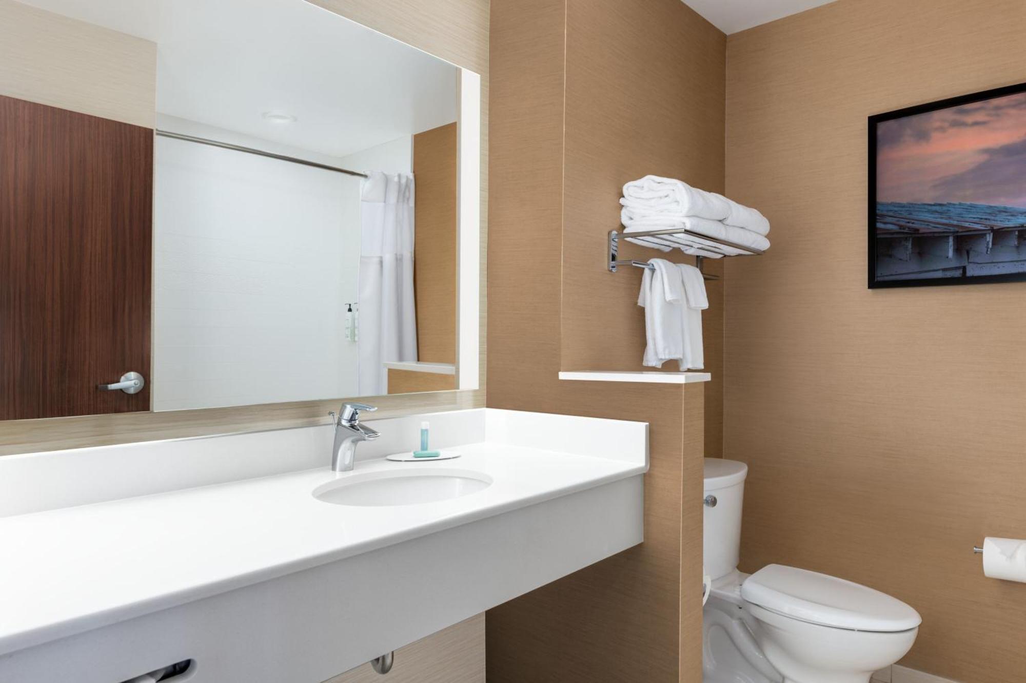 Fairfield Inn & Suites By Marriott Мартинсберг Экстерьер фото